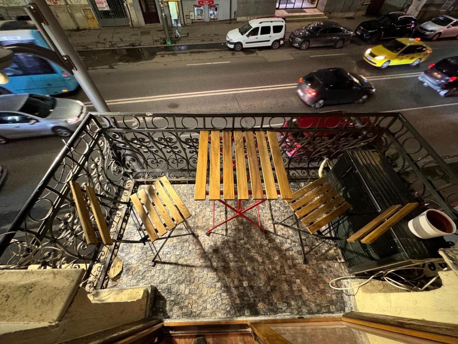The King Suite With Balcony View Piata Romana Bucarest Esterno foto