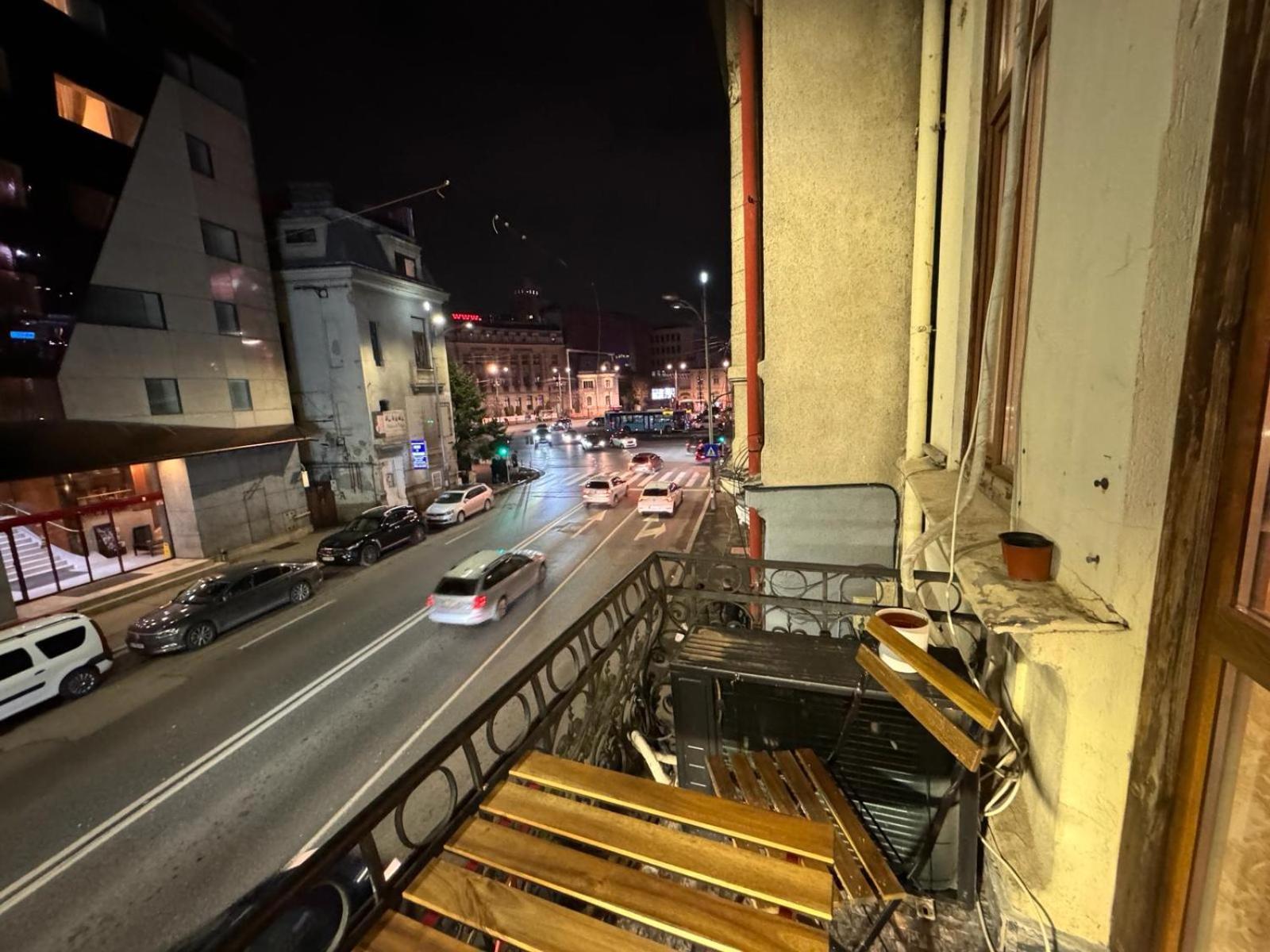 The King Suite With Balcony View Piata Romana Bucarest Esterno foto