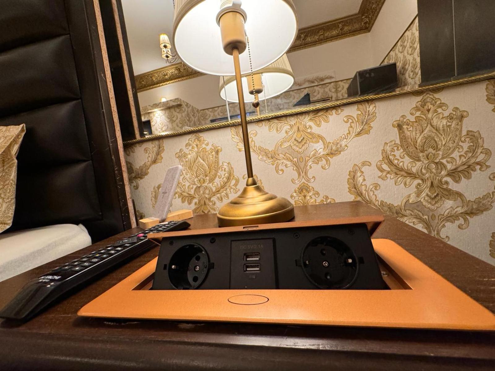 The King Suite With Balcony View Piata Romana Bucarest Esterno foto